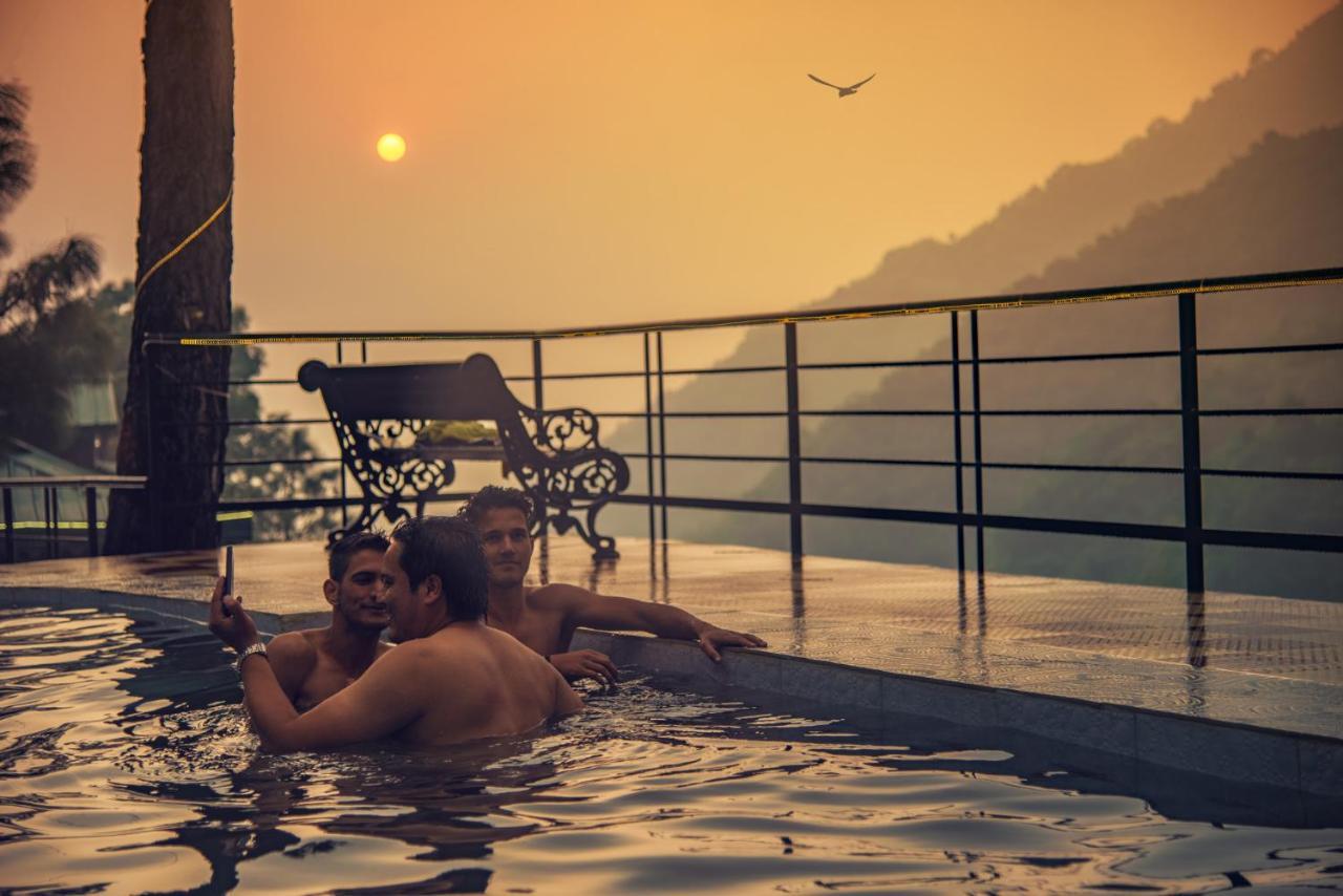 Safarmaina Resort Kasauli Extérieur photo