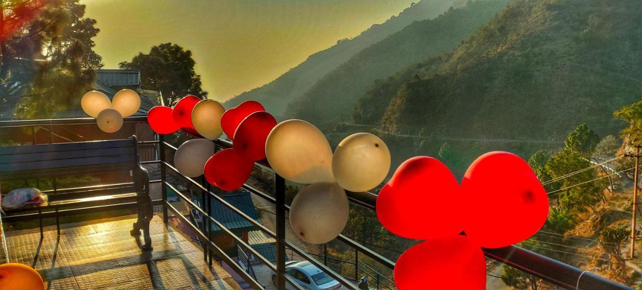 Safarmaina Resort Kasauli Extérieur photo