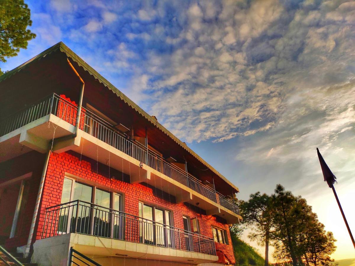 Safarmaina Resort Kasauli Extérieur photo