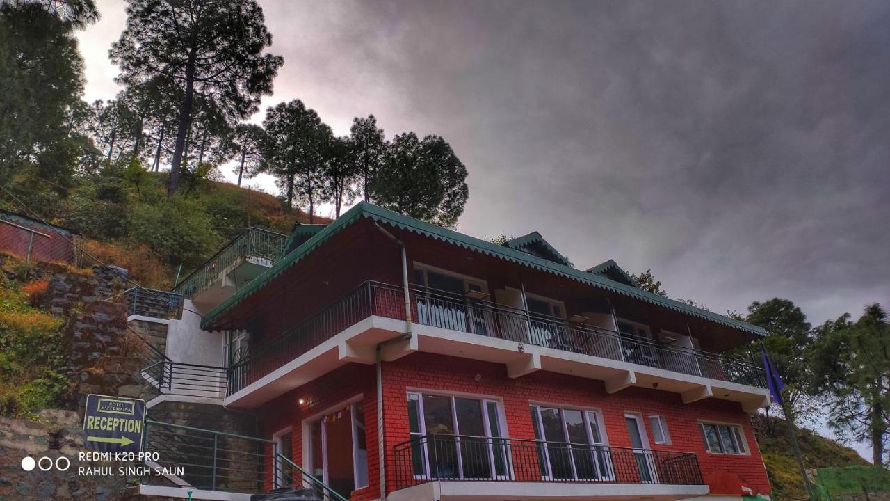 Safarmaina Resort Kasauli Extérieur photo