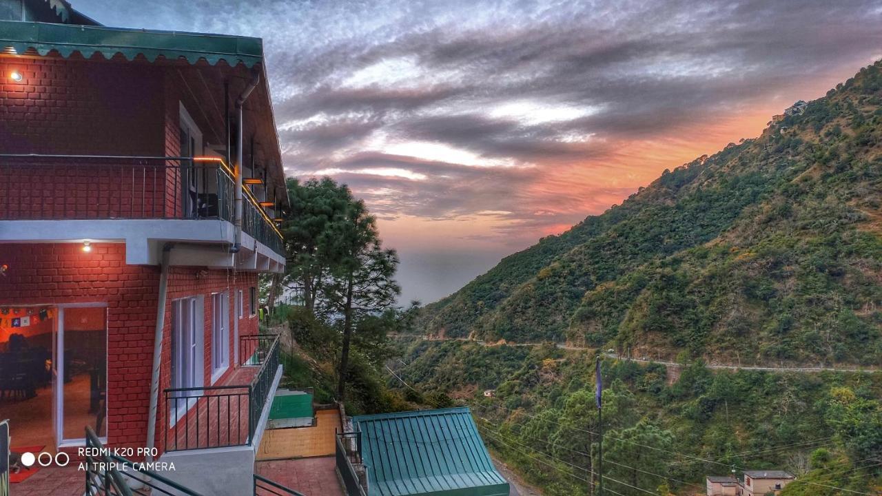 Safarmaina Resort Kasauli Extérieur photo